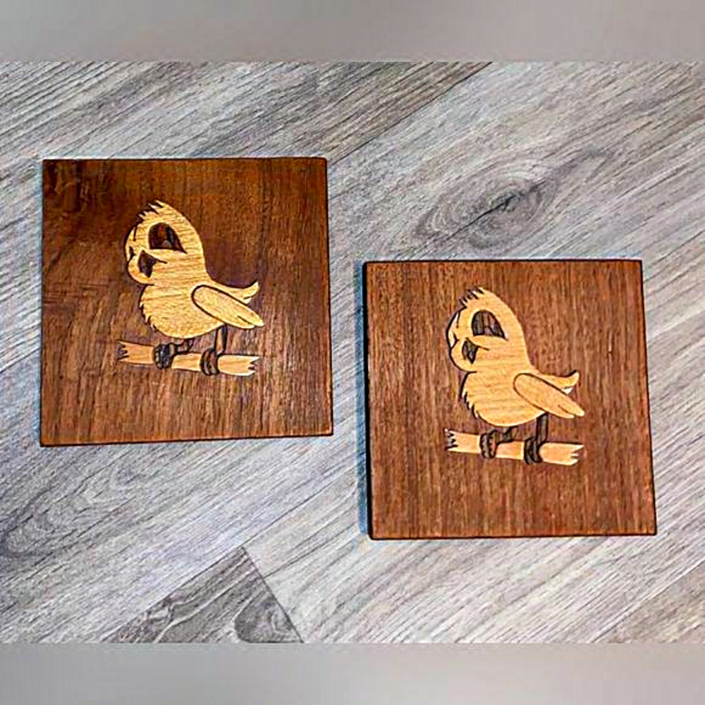 3 for 50$ Home Set of‎ 2 Vintage mahogany tone wood wall engraved bird art 5”x5”
